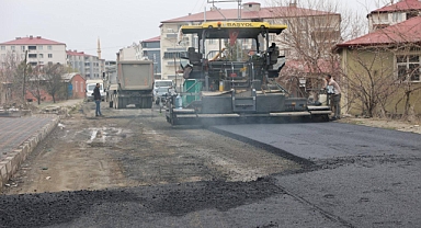 VERGİLER YOLA GİDİYOR AMA YOL DAYANMIYOR!