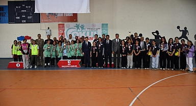 ARALIK’TA FUTSAL HEYECANI SONA ERDİ: KÜÇÜKLER SAHNEDE BÜYÜK MÜCADELE