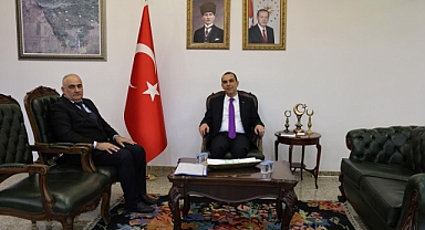 Iğdır’da Yeni Göreve İlk Tebrik: Vali Taşolar’dan Şentürk’e Başarı Mesajı