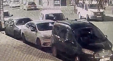 Kaçış Uzun Sürmedi! Park Halindeki Aracın Faili Yakalandı