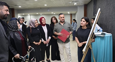 Minik Ressamlardan Büyük Alkış: Iğdır’da Sanat ve Sağlık Aynı Sergide Buluştu