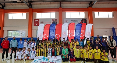 Okul Sporları Futsal Turnuvası Tamamlandı
