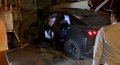 Araç Pert Oldu, İş Yerinde Büyük Hasar Oluştu