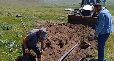 İl Özel İdaresi Ekiplerinden Üç Köyde Su Seferberliği