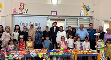 Karakoyunlu’da Miniklerden Büyük Proje: “Düşünen Küçük Parmaklar” Sergisi Açıldı