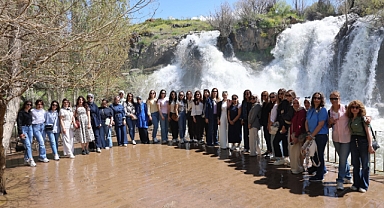 Polis Aileleri Van Kültür Gezisi’nde Bir Araya Geldi