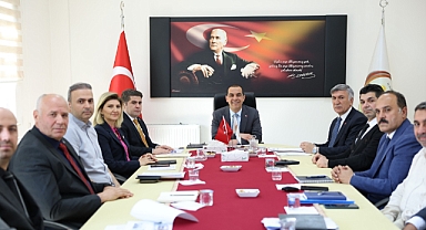 VALİ TAŞOLAR MASAYA YATIRDI: KÖYLERİN İHTİYAÇLARI TEK TEK DEĞERLENDİRİLDİ