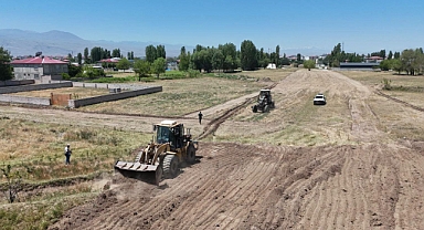 Iğdır'da Ulaşımı Rahatlatacak Yeni Bağlantı Yolu Yapılıyor